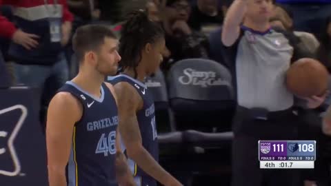Ja Morant gets fouled on a game-tying 3PT attempt with 1.7 seconds but misses the first free throw.