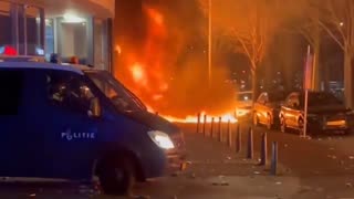 ChuckCallesto JUST IN: ⚠️ Massive rioting at the The Hague in the Netherlands. DEVELOPING..