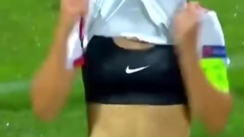 🤣🤣 Crazy Moments In Woman's 😂 Football 😂 #shorts #funny #moments