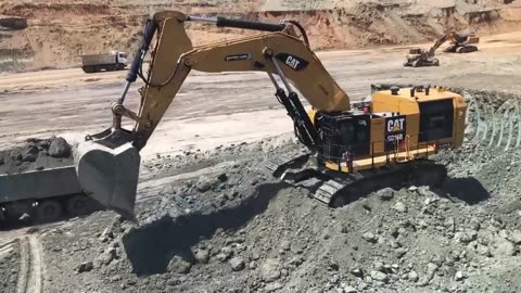 Large excavator digging excavator #engineering vehicle video (15)