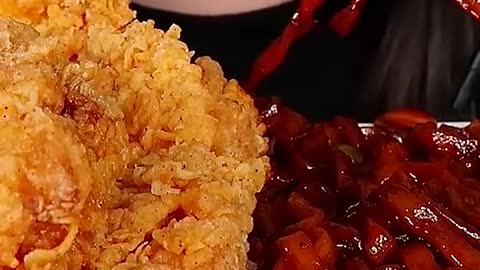 Black Bean Noodles, Fried Chicken #zoeyasmr #zoeymukbang #bigbites #mukbang #asmr #food #먹방 #틱톡푸드 #b