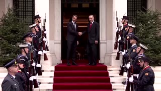 Historic foes Greece and Turkey agree to turn page