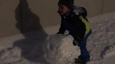 Huge snowball #Shortbeta #snowball