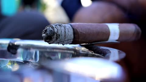 Davidoff Churchill / Back Porch Cigar Reviews