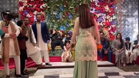The hottest weeding dance ever