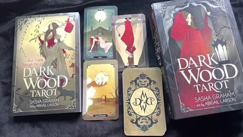 Dark Wood Tarot - Sasha Graham, Abigail Larson