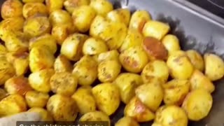 Potatoes Stuffed With Chicken And Chorizo 🥔😋