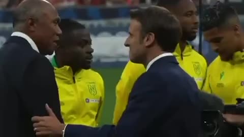 French President Macron was booed heavily by an entire stadium of French citizens yesterday 💥💥💥