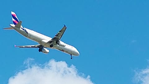 Airbus A321 PT-MXH vindo do Rio de Janeiro(GIG) para Fortaleza