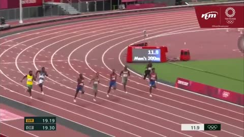 Andre De Grasse is the new men’s 200m champion!