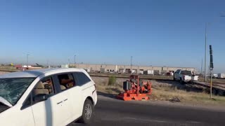 Driver escapes before train smashes into truck in TX