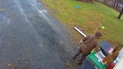 UPS delivery man goes above and beyond to hide the package