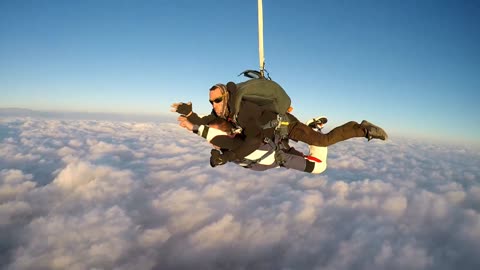 Top Skydiving & Top adrenaline