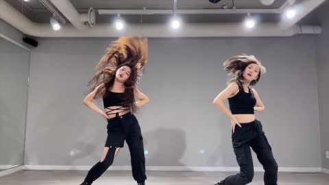 [MIRRORED] Ariana Grande - Positions - Choreography by Heaven Lee dance cover 댄스 커버 거울모드 (1)