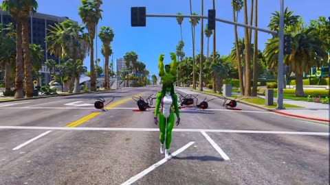 GTA V :- She Hulk Saving Hulk From Gaint Spiders 😧😱