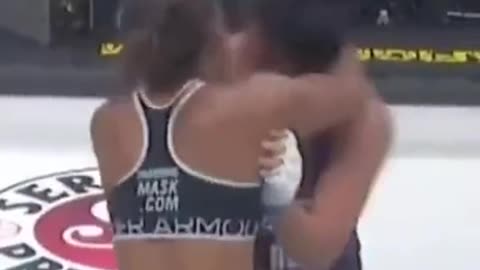 MMA FIGHTER ASHLEE SMITH HANDS DEFEATS TRANSGENDER MMA ART FIGHTER FALLON FOX