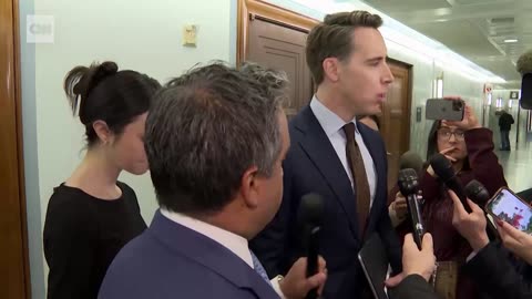 'Classless': Ex-McConnell aide slams Sen. Josh Hawley