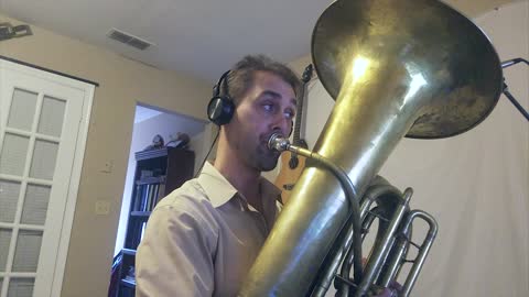 Tuba player flawlessly covers Jackson 5's 'I Want You Back' bassline