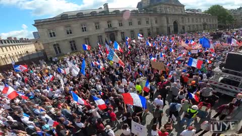 Paris today (28th August 2021) Its been 7 weeks of non stop protests all over France!