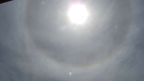 13.05.2022 Ciel voilé et halo chimique autour du soleil dans les Alpes de Haute Provence