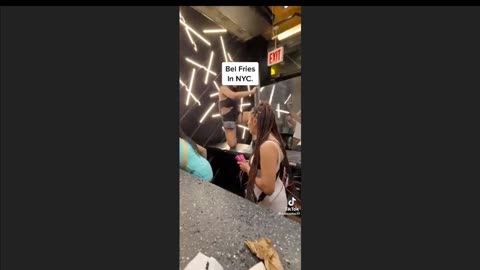 Bel Fries NYC Destroyed Over $1.75 Fry Sauce - Three Twerking Hoes!