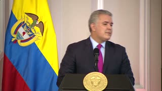 Presidente firma decreto que crea estatuto de protección de migrantes venezolanos