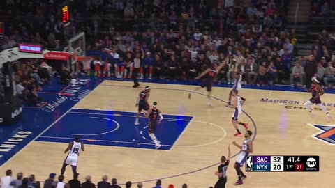 NBA: Kings Light Up First Quarter! Fox Triple Caps 7 3PMs vs Knicks