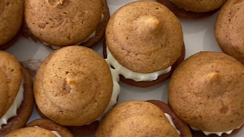 Mini Pumpkin Whoopie Pies