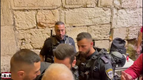 Al AQSA Mosque :Dec 04 Israeli police stand in front of the doors of the Masjid AQSA | Fajar Adhan