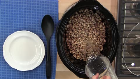 How to Make Crockpot Pinto Beans! An Easy, Healthy Recipe!