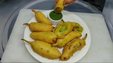 ब्रेड पकोड़ा भूल जाएंगे जब ऐसे मिर्ची बड़ा बनाएंगे | Famous Mirchi Vada Recipe | Mirch Fry