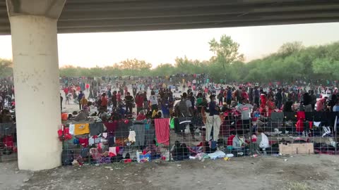Thousands of Migrants Waiting to Be Processed by Border Patrol Before Entering the USA