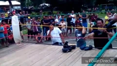 MIDGET BOXING,ITS VERY FUNNY VIDEO