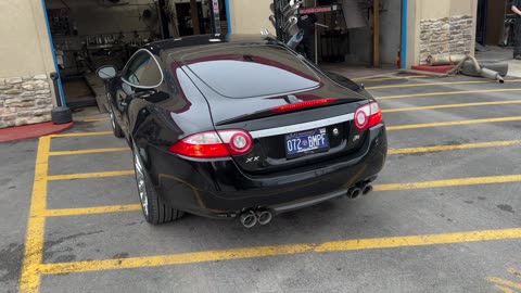 2007 Jaguar XK-R 4.2L SUPERCHARGED V8 Exhaust Sound w/ MUFFLER DELETE!