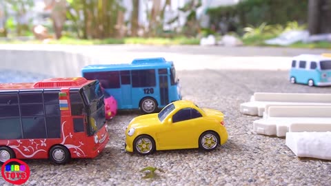 Tayo The Little Bus And Friends in the Water fun Toys Videos