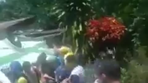 Bus con hinchas del Bucaramanga se volcó en vía a Barracabermeja