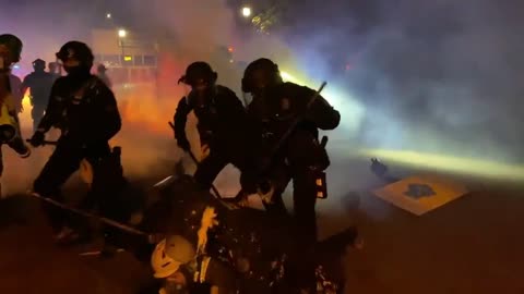 Rioter Shield Line Throw Objects At Portland Police Then Get Swarmed And Arrested