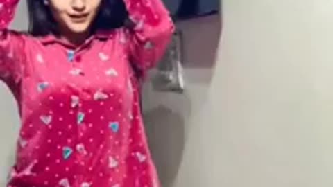Badam Badam Kacha Badam Reels Videos | Kacha Badam Girls Dance Viral Tiktok Videos