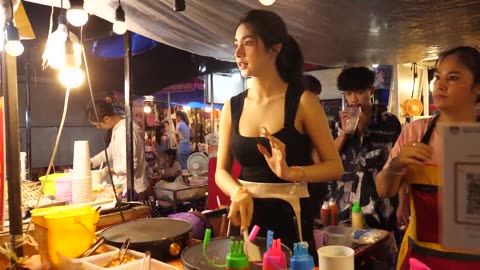 Laos Omelet Lady More Beautiful Than AI - Laos Street Food