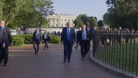 Imágenes de la visita de Trump a St. John