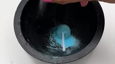 Satisfying crushing glitters