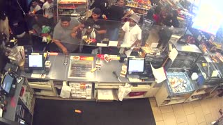 "Flash Mob" Of Looters TERRIFY Citizens After Destroying LA Convenience Store