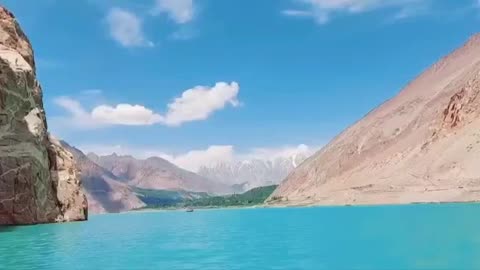 Exploring Northern Area in Pakistan Attabad Lake hunza Gilgit Baltistan