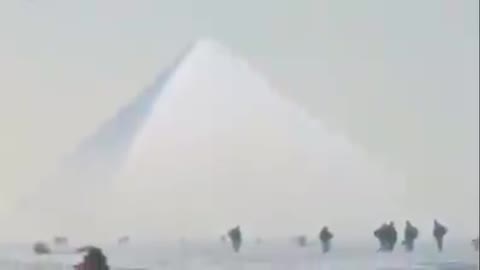 O Mistério das Pirâmides da Antártida e as entradas para o Reino de Agartha