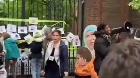 Protestors at Harvard Chant "Intifada Coming to America"