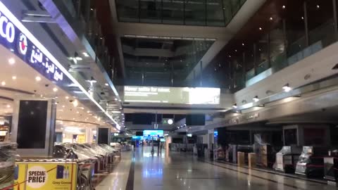 Dubai airport shutdown during COVID