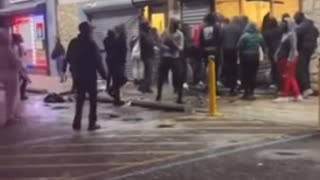 Radical BLM Supporters Loot Stores In Lawless Philadelphia