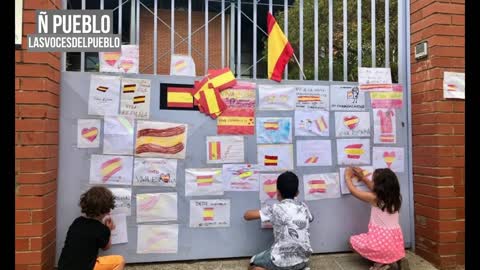 Decenas de niños se solidarizan con la niña agredida de Tarrasa (Barcelona)