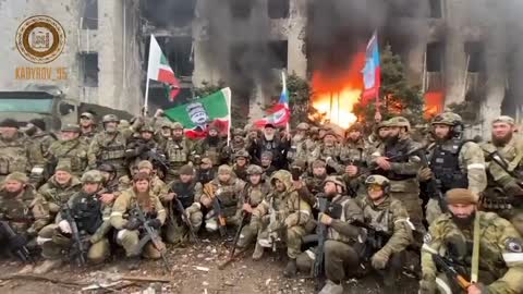 Chechens celebrate the capture of Mariupol at the hands of the Ukrainians