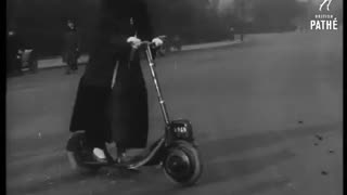 Electric Scooter back in 1917. Lost technology, re-invented 100 years later. 🧐